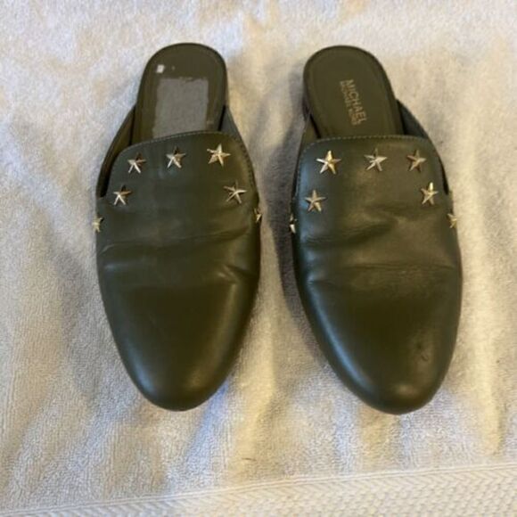 MICHAEL KORS Women's Green Leather Natasha Star Studded Slip On Mules Shoes 5.5 - Picture 4 of 5